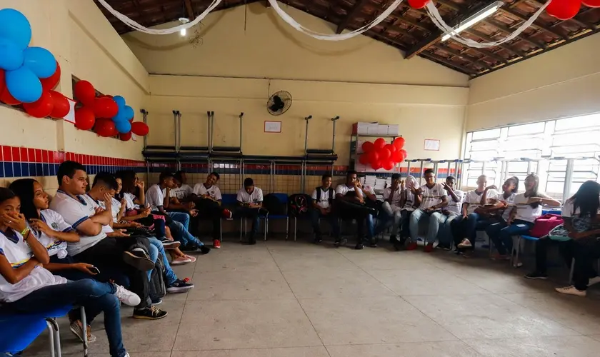 ministerio-publico-decide-que-nao-proibira-intervalos-biblicos-em-escolas-em-pe