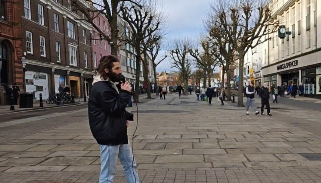 liminar-quer-proibir-cristaos-de-pregarem-nas-ruas-da-inglaterra:-‘criminalizacao-da-fe’