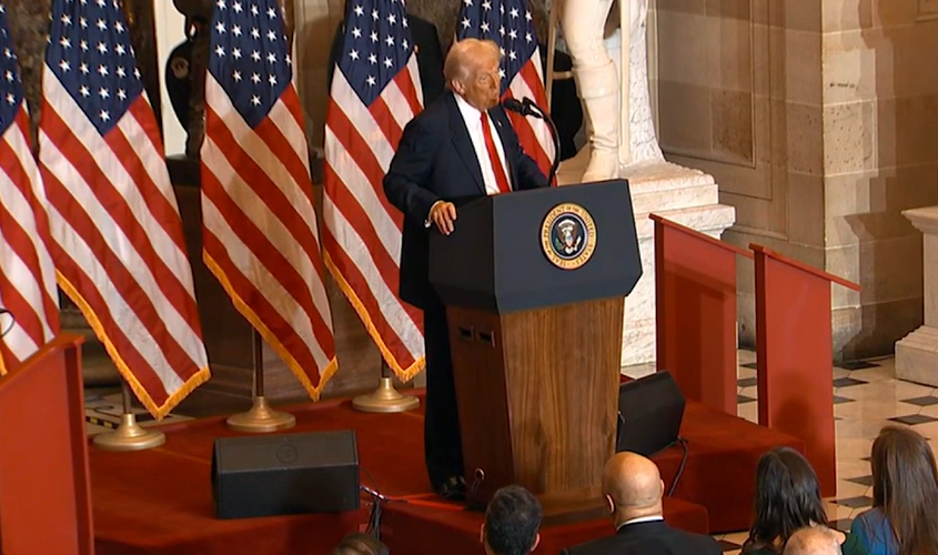 “fui-salvo-por-deus”,-diz-trump-ao-se-abrir-sobre-sua-fe