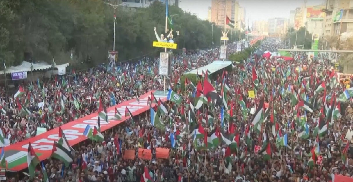 milhares-de-muculmanos-pedem-“morte-a-israel”-em-protestos-no-paquistao