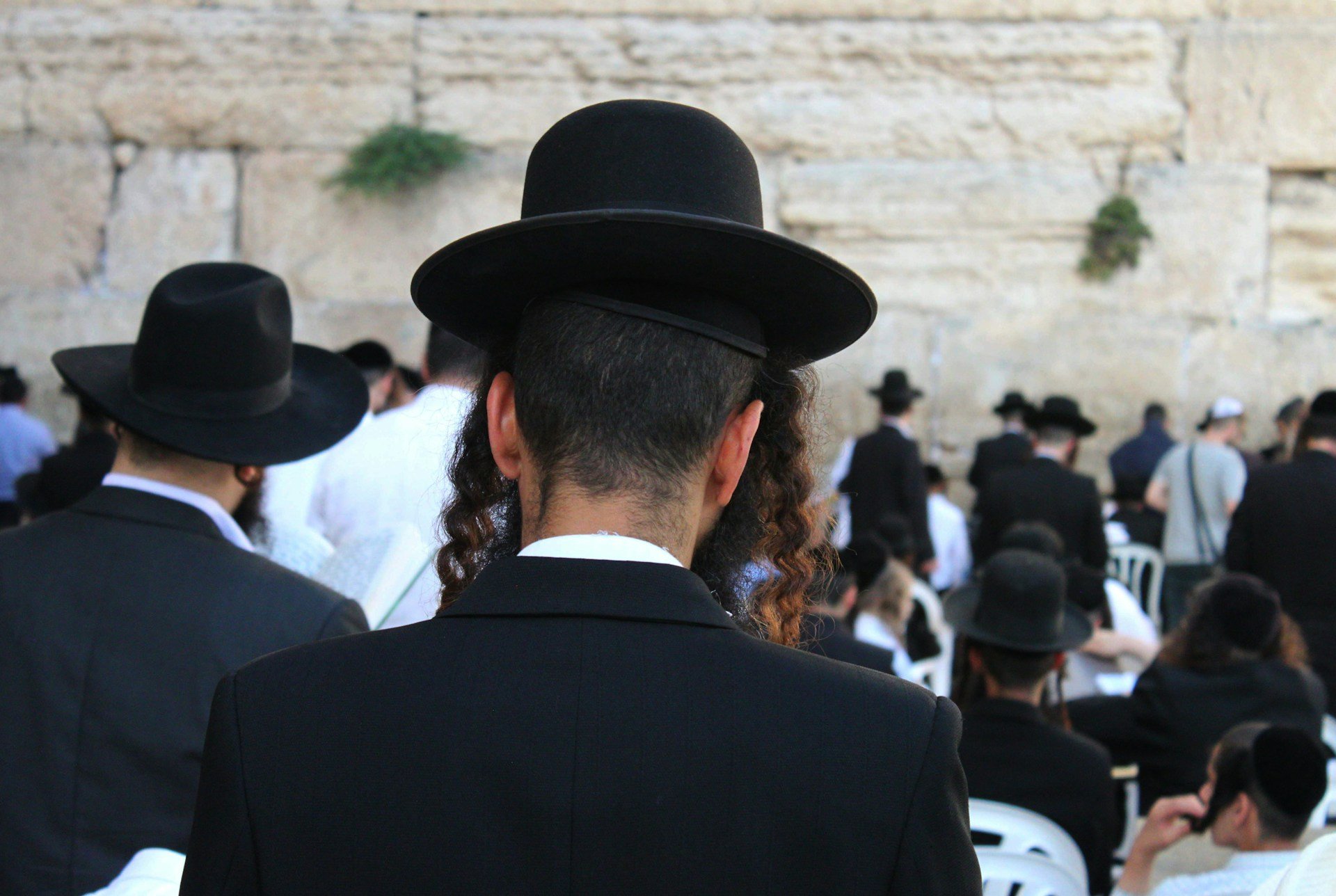 antissemitismo-cresce-350%-no-brasil-apos-ataque-do-hamas-a-israel,-diz-relatorio