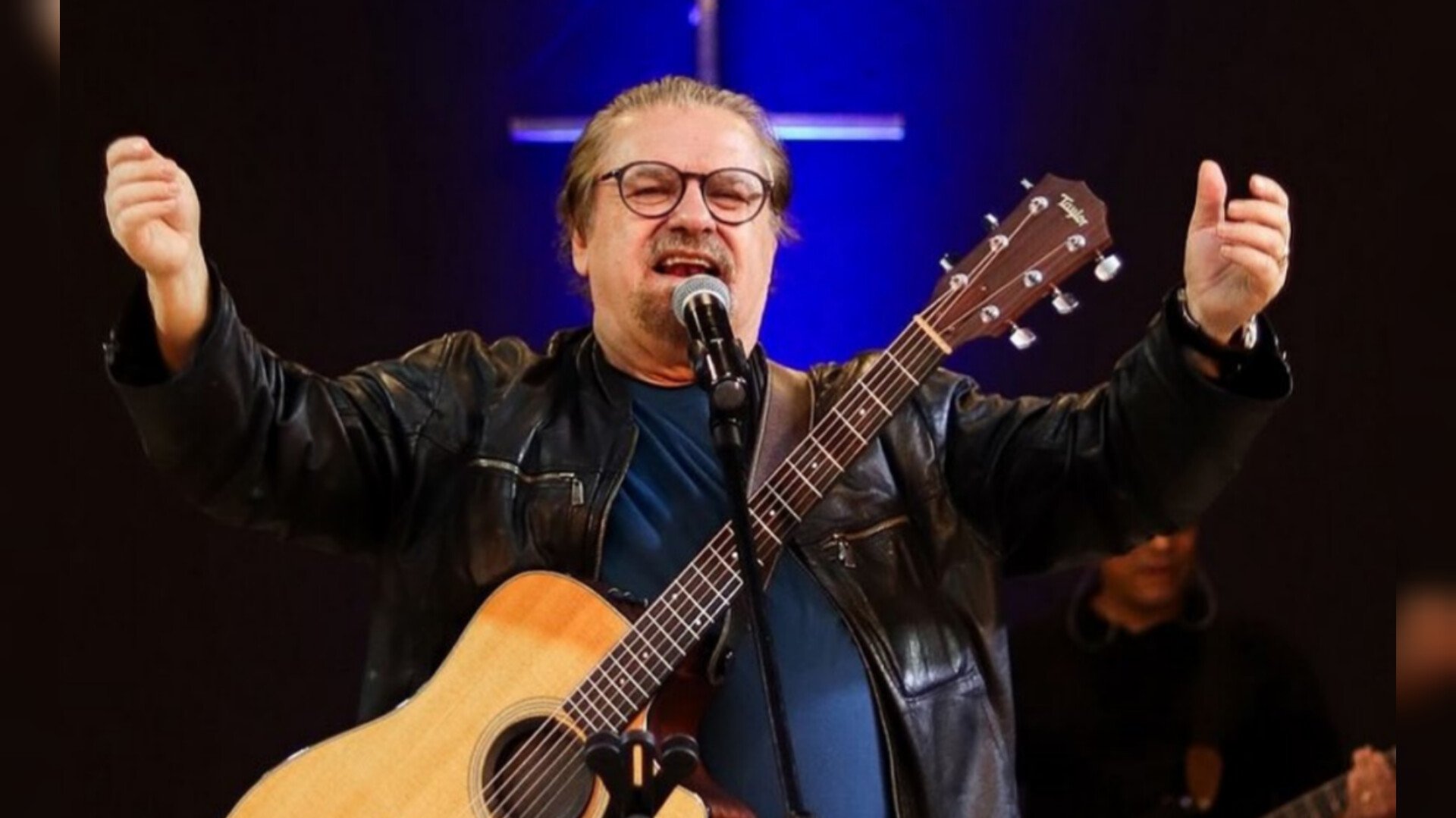 asaph-borba-critica-caches-cobrados-por-ministros:-“desvirtua-a-simplicidade-do-evangelho”