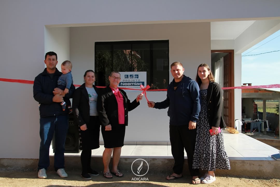 igreja-constroi-casa-para-membro-que-nao-tinha-condicoes-em-sc:-“e-nosso-papel”