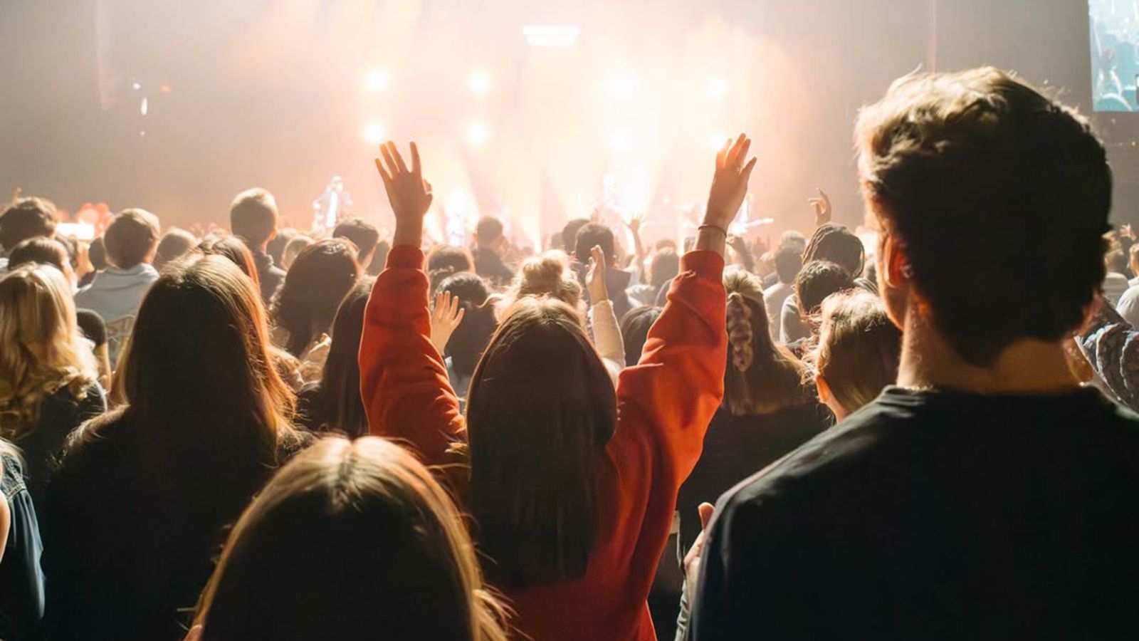 pastor-diz-que-80%-dos-jovens-que-vao-a-igreja-conhecem-jesus-na-internet