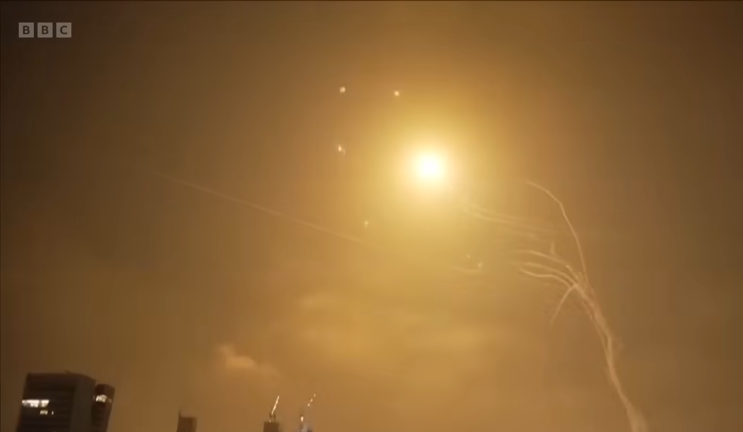 israel-intercepta-misseis,-apos-ira-ter-ameacado-fazer-o-maior-ataque-dos-seculos