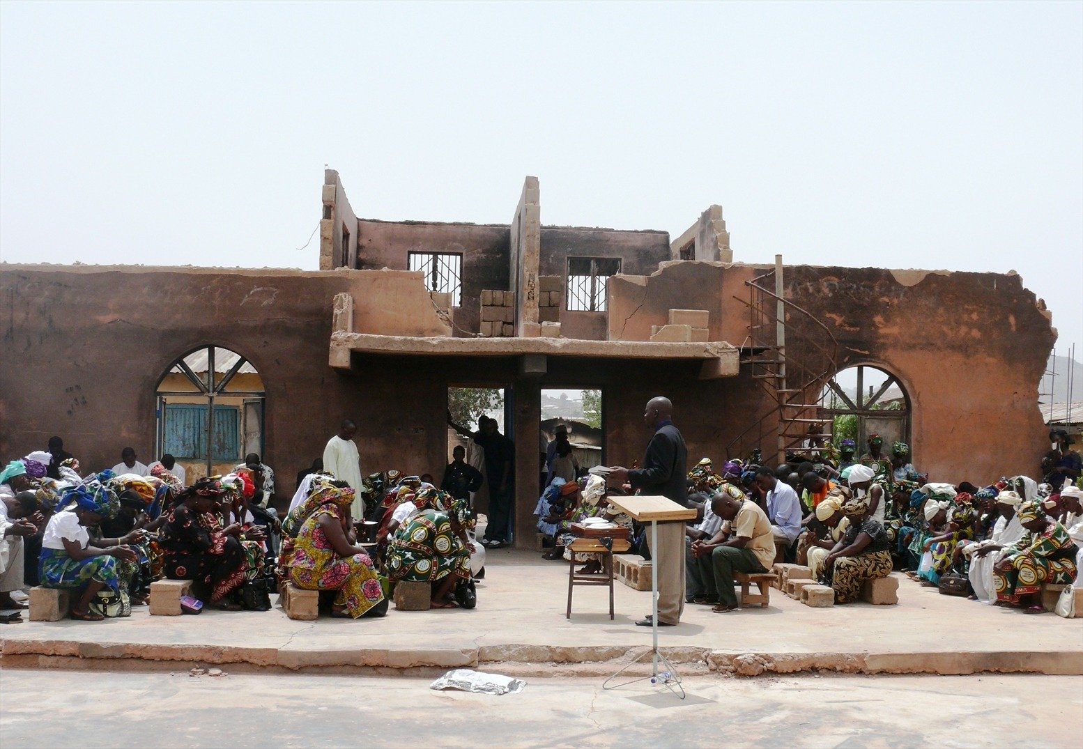 igreja-enfrentou-ataque-na-nigeria-pela-fe:-‘eles-gritavam-allahu-akbar,-e-nos-aleluia’