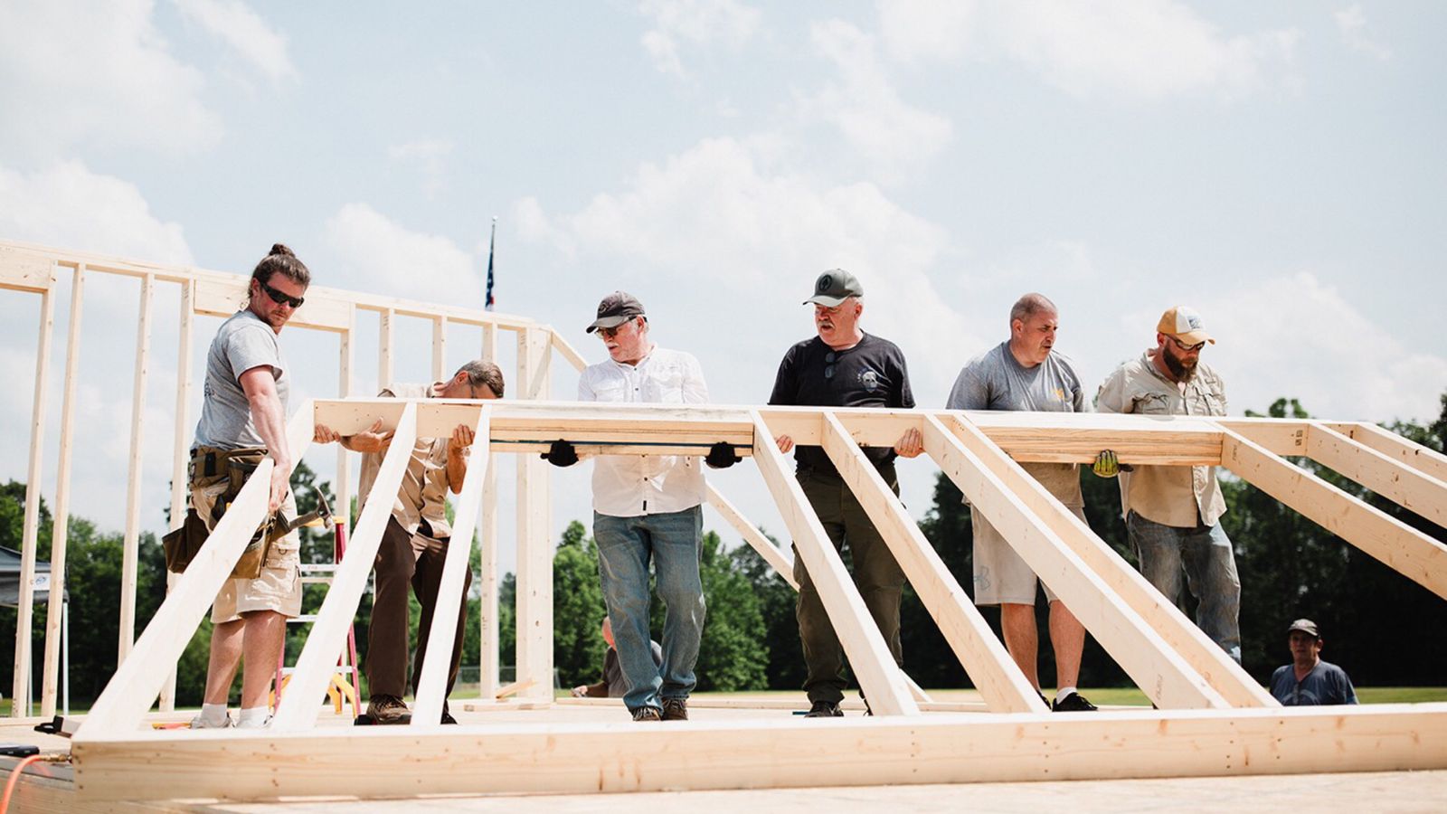 igreja-ajuda-a-construir-vila-para-jovens-orfaos:-‘o-corpo-de-cristo-se-uniu’
