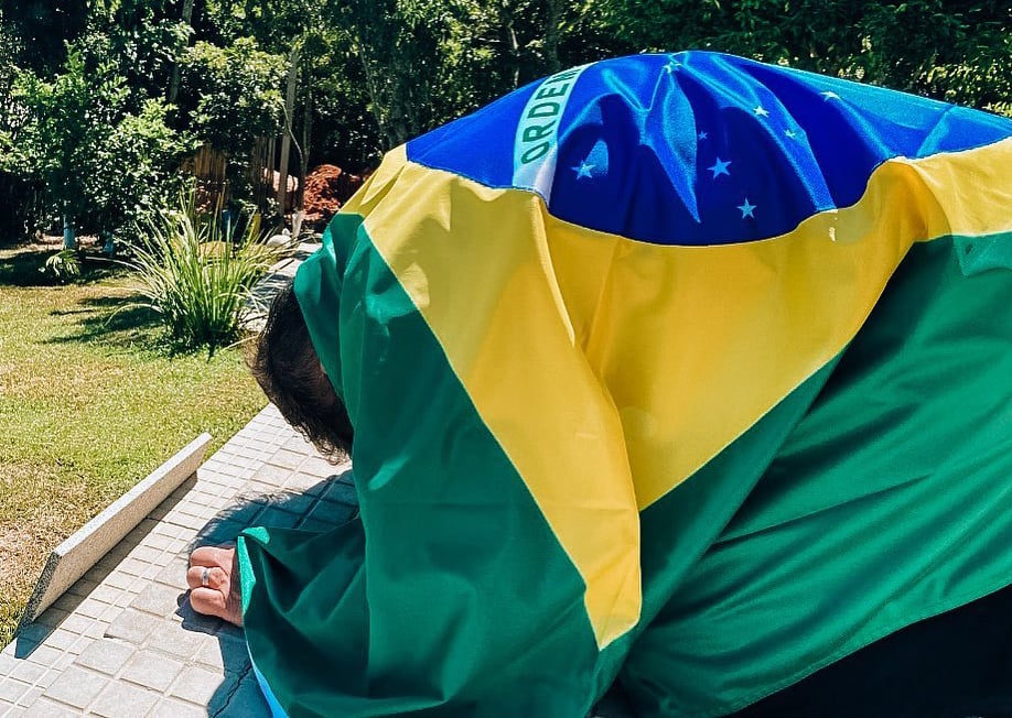 “o-trono-do-brasil-nao-pertence-a-homens,-mas-a-jesus”,-declara-pastor