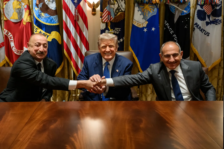 armenia-crista-e-azerbaijao-muculmano-assinam-acordo-de-paz-historico-em-washington