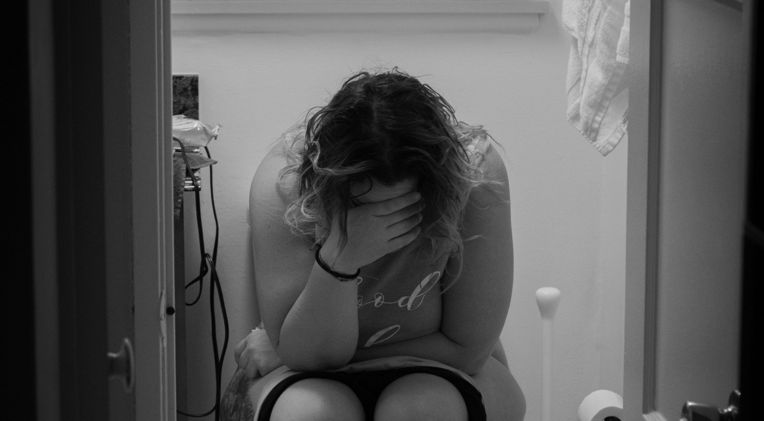 estudo:-mulheres-que-abortam-tem-maior-risco-de-depressao-e-pensamentos-suicidas