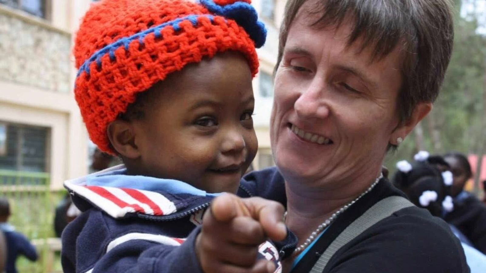 missionaria-sequestrada-no-haiti-e-libertada-e-familia-comemora:-‘obrigada-pelas-oracoes’