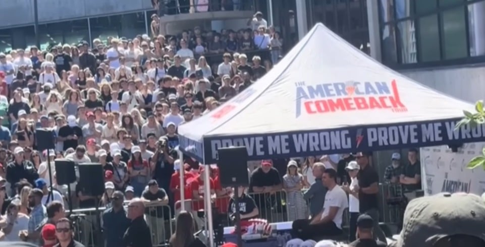 charlie-kirk-falou-de-jesus-pouco-antes-do-atentado:-“foi-crucificado-e-ressuscitou”