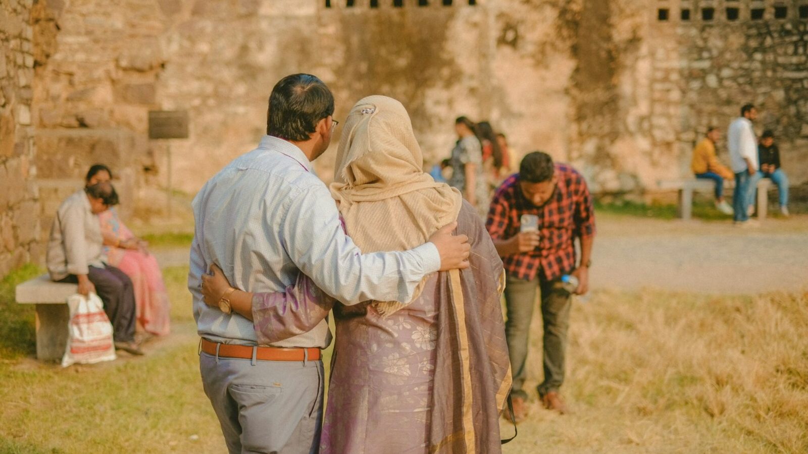 familia-de-ex-terrorista-se-rende-a-jesus-apos-ganhar-cesta-basica-de-missionarios