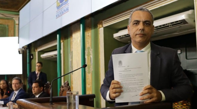 camara-de-salvador-aprova-projeto-de-lei-que-combate-a-cristofobia