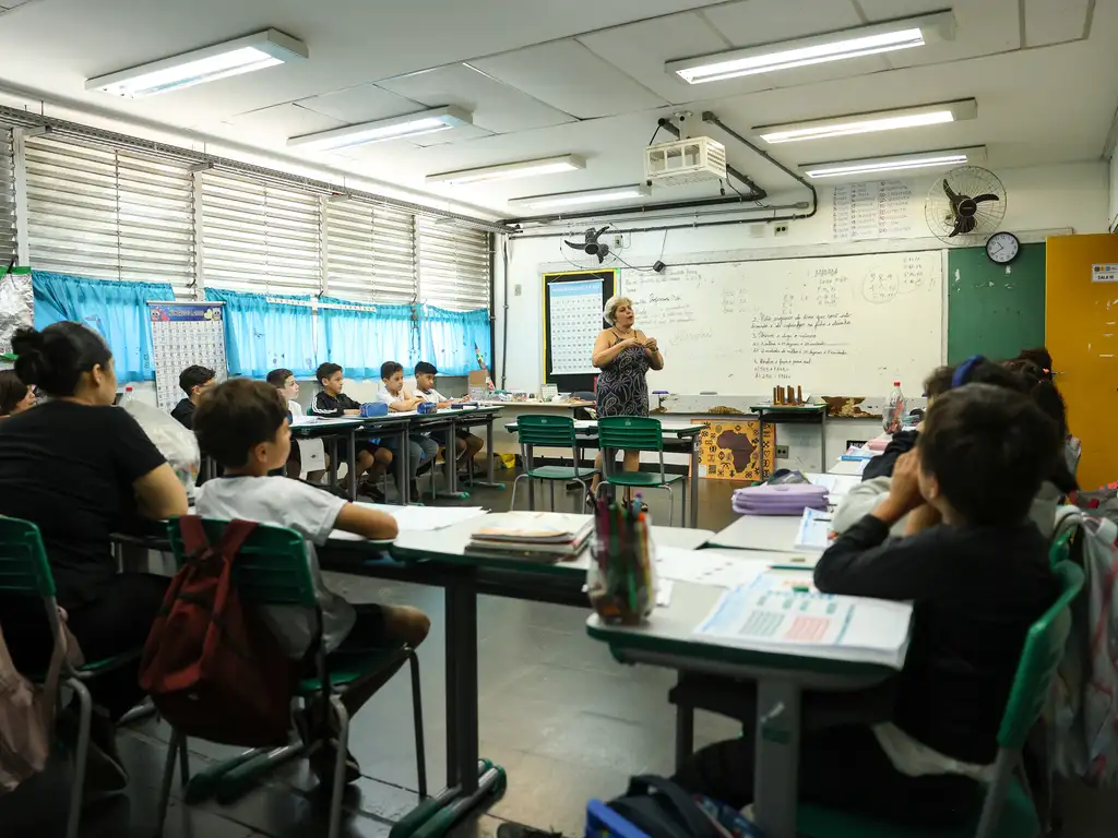 justica-suspende-lei-que-permite-biblia-como-material-complementar-em-escolas-de-bh