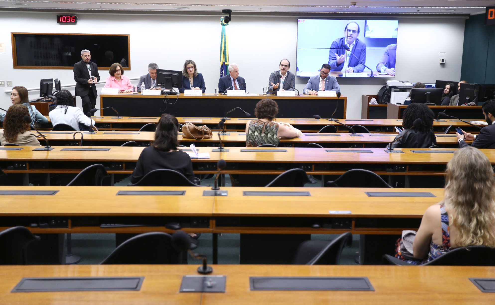 comissao-da-camara-aprova-biblia-em-biblioteca-de-escolas-e-faculdades-publicas