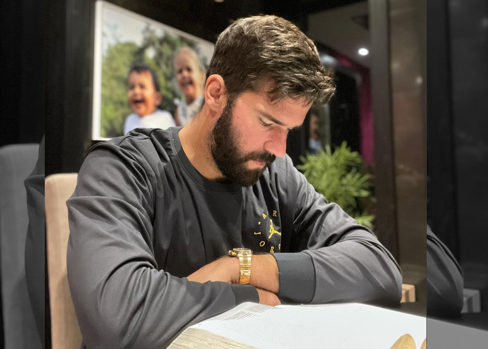 “a-fe-em-jesus-nao-e-slogan,-e-a-confianca-plena-no-filho-de-deus”,-diz-alisson-becker