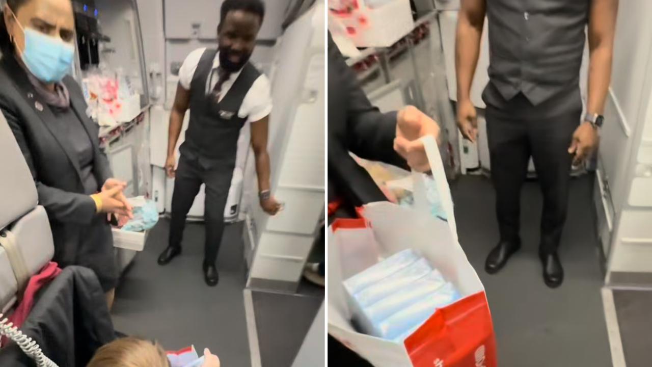 pastor-distribui-versiculos-biblicos-para-tripulacao-durante-voo