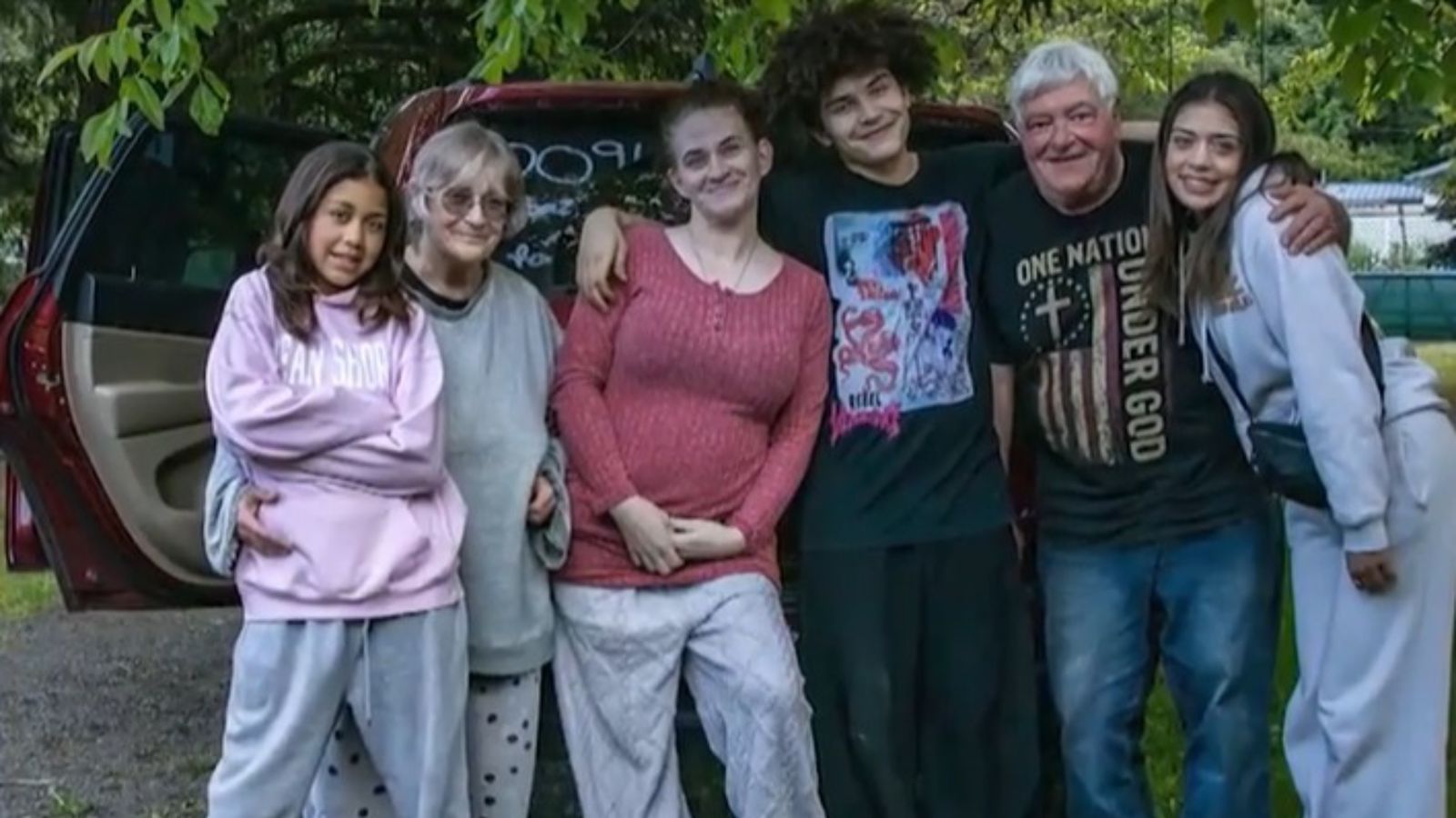 avo-grava-biblia-toda-em-audio-para-deixar-para-os-netos:-“espero-que-isso-os-leve-a-jesus”