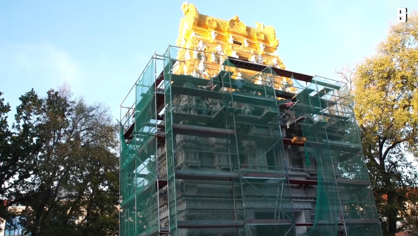 mesquitas,-templos-budistas-e-hindus-sao-abertos,-enquanto-igrejas-fecham-na-alemanha