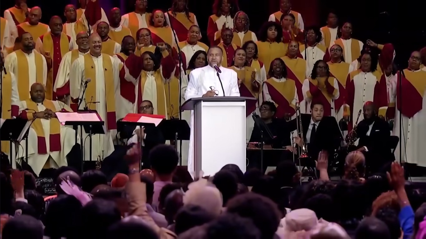 igreja-doa-mais-de-us$-1-milhao-para-impedir-despejos-de-338-familias-nos-eua