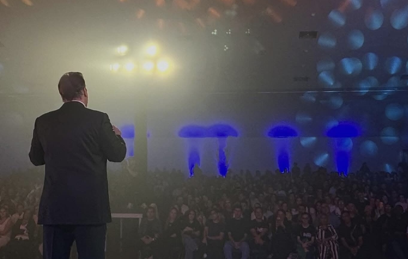 pastor-ensina-sobre-os-dons-de-profecia-e-interpretacao:-“precisa-haver-ordem”