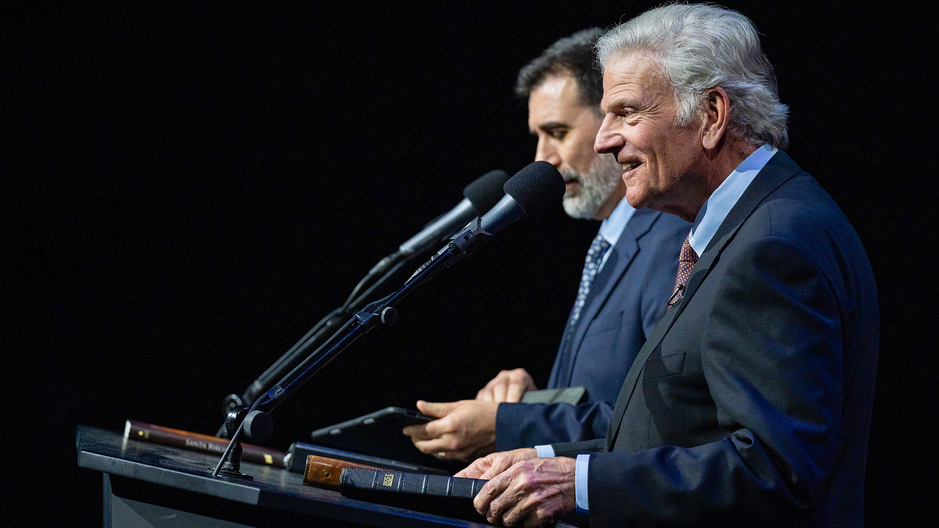 ateu-se-converte-durante-pregacao-de-franklin-graham-que-reuniu-20.000-pessoas-na-espanha