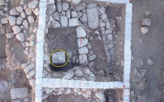 descoberta-de-pilar-de-2.700-anos-na-judeia-pode-confirmar-guerra-de-ezequias-a-idolatria
