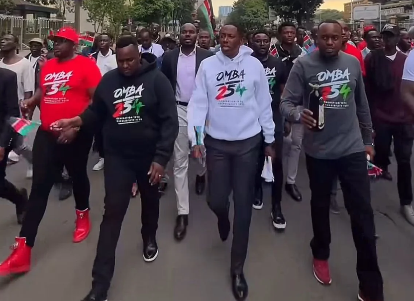 centenas-de-cristaos-marcham-pelas-ruas-de-nairobi-declarando:-“o-quenia-pertence-a-jesus”