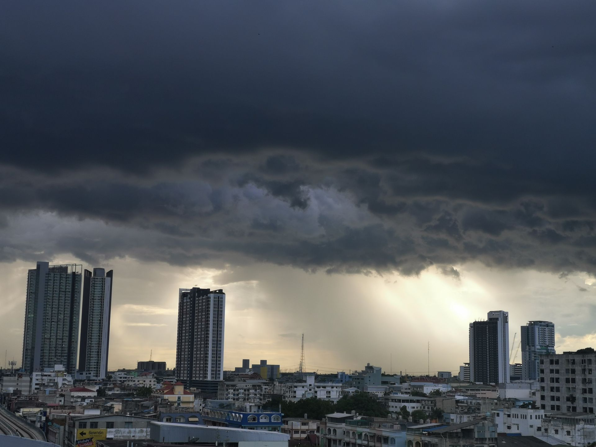 “deus-pode-tudo”:-pastor-convoca-movimento-de-oracao-diante-dos-alertas-do-super-el-nino